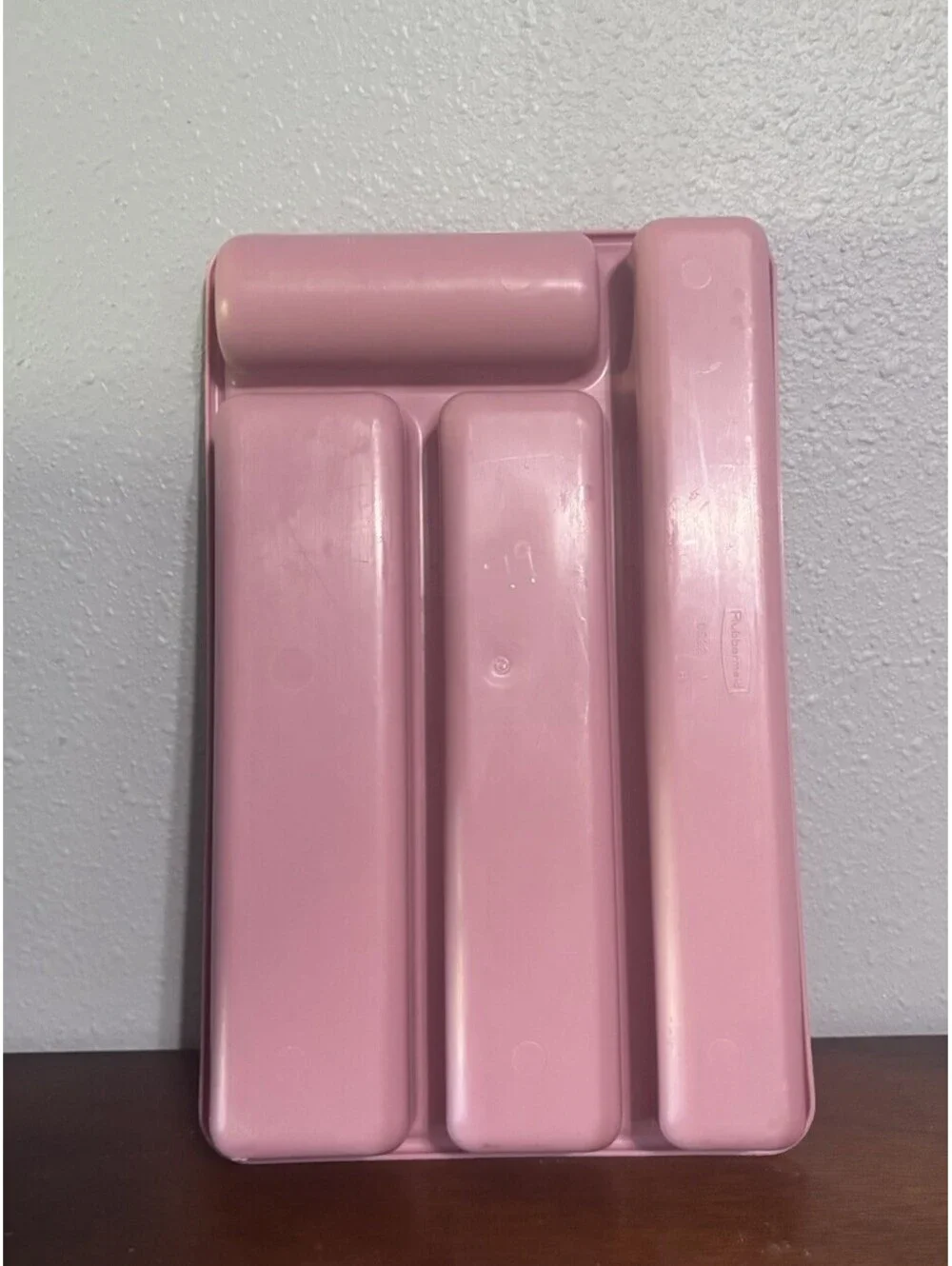 Rubbermaid 7”x11”x1 5”